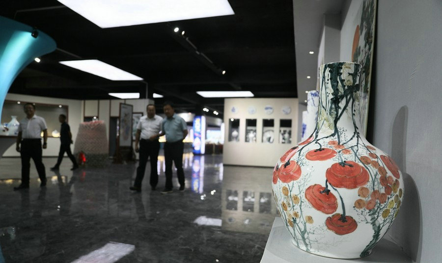 1752476413124805.jpg 1690419804807964.jpg