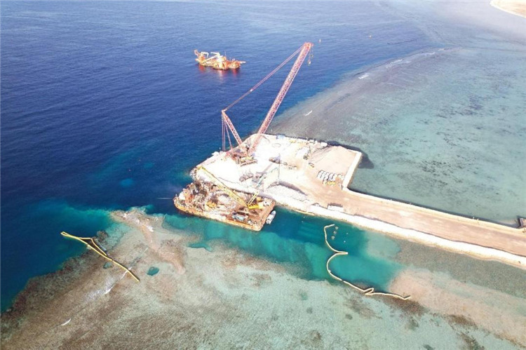 拉比格四期海水淡化項目取水口作業(yè)場景。項目方供圖